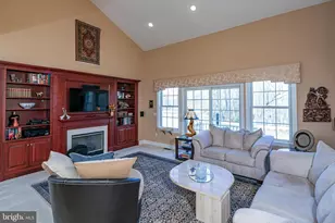 28 Bedford Dr, Montgomery Township, NJ 08558 - Photo 9