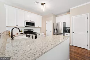 8 Scarlet Oak Dr, Princeton, NJ 08540 - Photo 13