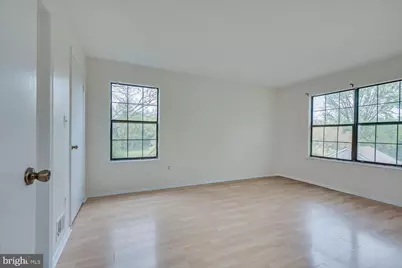 64 Taylor Drive, Franklin Township, NJ 08823 - Photo 15