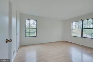 64 Taylor Dr, Franklin Township, NJ 08823 - Photo 15