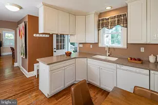 57 Washington St, Rocky Hill, NJ 08553 - Photo 9