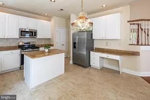 27 Bethpage Dr, Montgomery Township, NJ 08558 - Photo 15