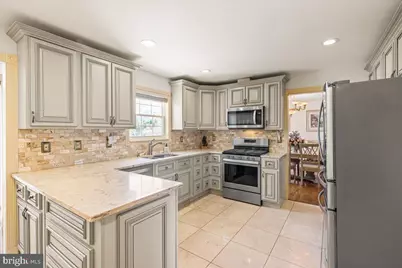 30 Francis Drive, Bridgewater, NJ 08807 - Photo 9