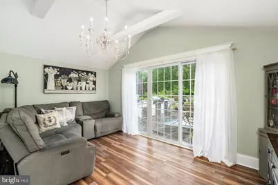61 Laurel Avenue, Franklin Township, NJ 08528 - Photo 7