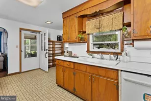 99 Henry St, Franklin Township, NJ 08873 - Photo 11