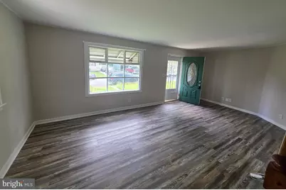 27 Koehler Drive, South Bound Brook, NJ 08880 - Photo 7