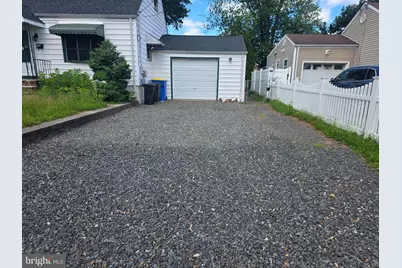 27 Koehler Drive, South Bound Brook, NJ 08880 - Photo 3