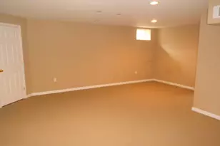 19 Hoover Ave, Montgomery Township, NJ 08540 - Photo 9