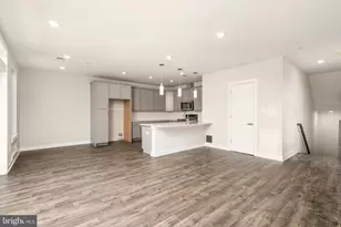 94 Village Dr, Montgomery Township, NJ 08558 - Photo 5