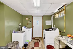 115 Fairview Dr, Hillsborough Township, NJ 08853 - Photo 23