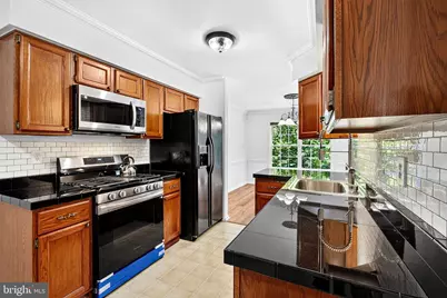 34 B Chicopee Drive, Montgomery Township, NJ 08540 - Photo 11