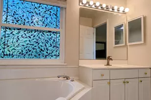 72 Harvard Cir, Princeton, NJ 08540 - Photo 17
