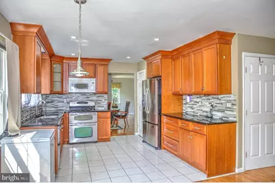 90 Nostrand Road, Hillsborough Township, NJ 08844 - Photo 19