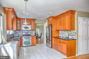 90 Nostrand Rd, Hillsborough Township, NJ 08844 - Photo 19
