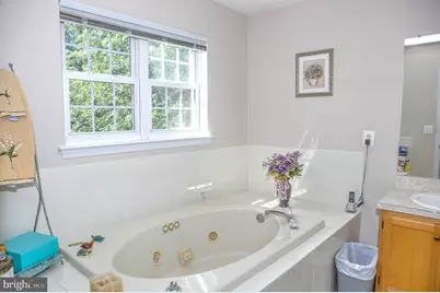 90 Nostrand Road, Hillsborough Township, NJ 08844 - Photo 27