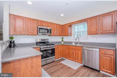 60 Balboa Lane, Franklin Township, NJ 08823 - Photo 17