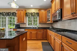 17 Burniston Ct, Hillsborough Township, NJ 08844 - Photo 15