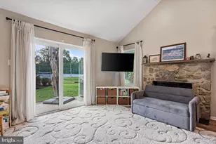 40 Roxbury Ct, Princeton, NJ 08540 - Photo 3