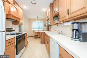 21 Heinrich Rd, Franklin Township, NJ 08873 - Photo 15