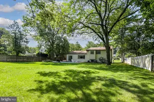21 Heinrich Rd, Franklin Township, NJ 08873 - Photo 5