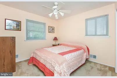 21 Heinrich Road, Franklin Township, NJ 08873 - Photo 23