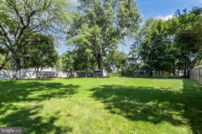 21 Heinrich Road, Franklin Township, NJ 08873 - Photo 3