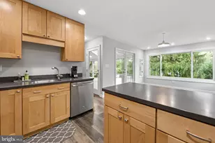 31 Montgomery Ave, Rocky Hill, NJ 08553 - Photo 21