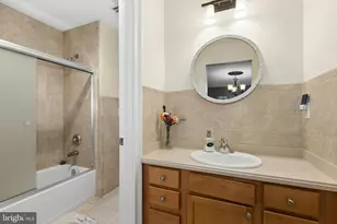 1 Hartman Ct, Clark, NJ 07066 - Photo 47
