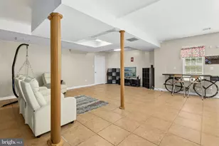 1 Hartman Ct, Clark, NJ 07066 - Photo 59