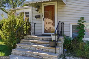 305 McLean Pl, Hillside, NJ 07205 - Photo 3