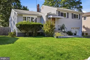 305 McLean Pl, Hillside, NJ 07205 - Photo 1