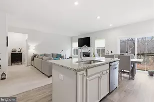 74 Mountain View Ln, Port Murray, NJ 07865 - Photo 9