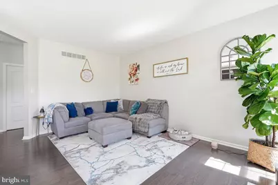 316 Hamilton Dr, Greenwich Township, NJ 08886 - Photo 3