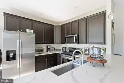 316 Hamilton Dr, Greenwich Township, NJ 08886 - Photo 5