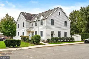 23 Brookside Ave, Pennington, NJ 08534 - Photo 3