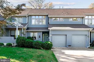 2 Waterford Ct, Lambertville, NJ 08530 - Photo 1