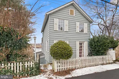 19 River Drive, Titusville, NJ 08560 - Photo 1