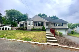 39 Mabel St, Ewing Township, NJ 08638 - Photo 1