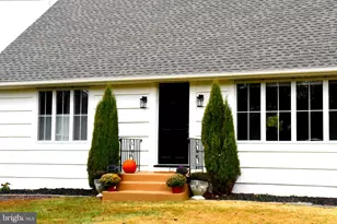 28 Delaware Ave, Ewing Township, NJ 08628 - Photo 1