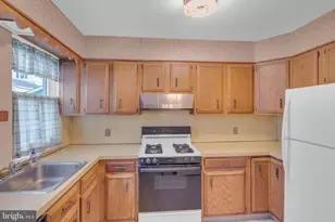 118 Hunter Ave, Hamilton Township, NJ 08610 - Photo 11