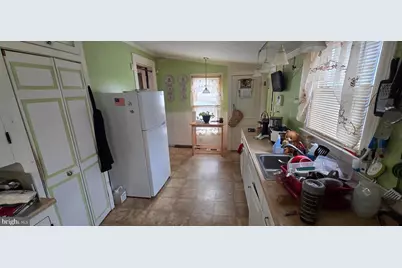115 Clearfield Avenue, Trenton, NJ 08618 - Photo 17
