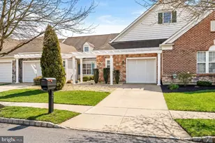 32 Sparrow Dr, Hamilton Township, NJ 08690 - Photo 1