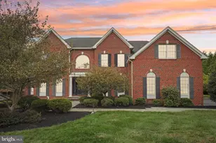 22 Hallett Dr, Pennington, NJ 08534 - Photo 1