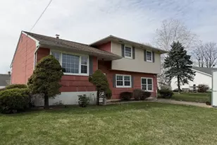 5 Clive Ct, Ewing Township, NJ 08638 - Photo 1