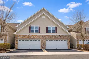 21 Miller Cir, Pennington, NJ 08534 - Photo 1