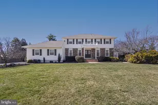 9 Larkspur Ln, Lawrence Township, NJ 08648 - Photo 1