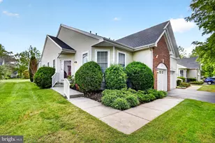 96 Meadowlark Dr, Hamilton Township, NJ 08690 - Photo 1