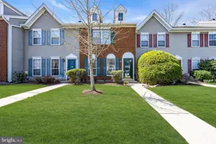 189 Shrewsbury Ct, Pennington, NJ 08534 - Photo 1