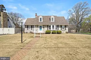 112 Summit Ave, Trenton, NJ 08628 - Photo 1