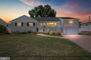 29 Surrey Dr, Hamilton Township, NJ 08690 - Photo 1